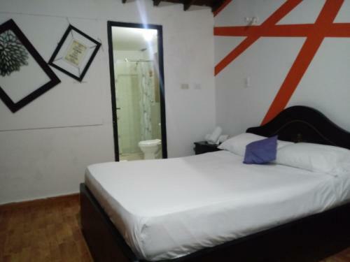 Hotel Yellow Maraya