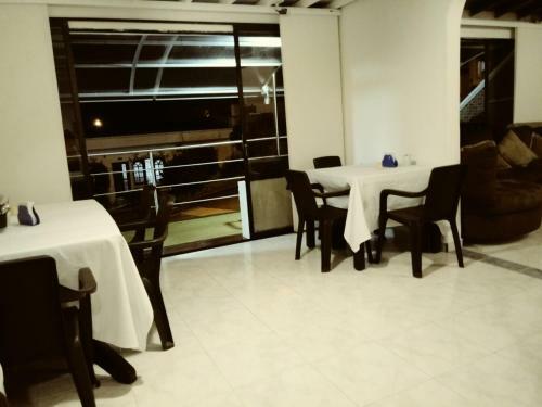 Hotel Yellow Maraya