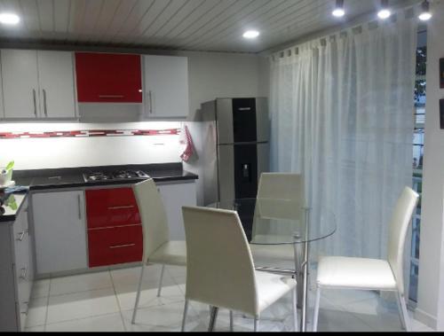 La Colonia Apartahotel