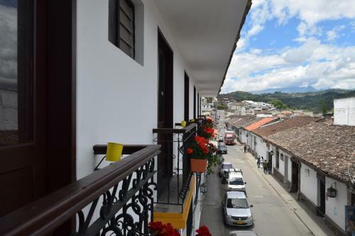 Hostal Les Balcons Hostel