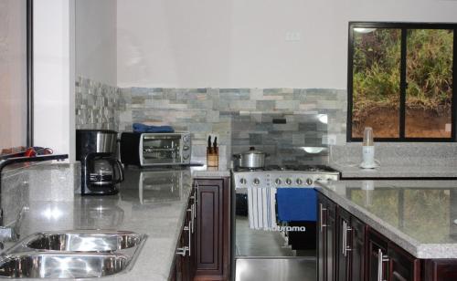 Bed & Breakfast Waterfall Caf� Retreat