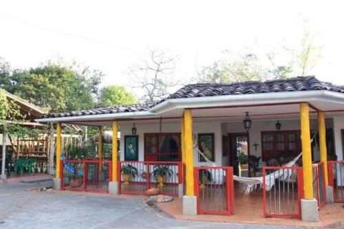 Posada Los Guaduales Ecoparque