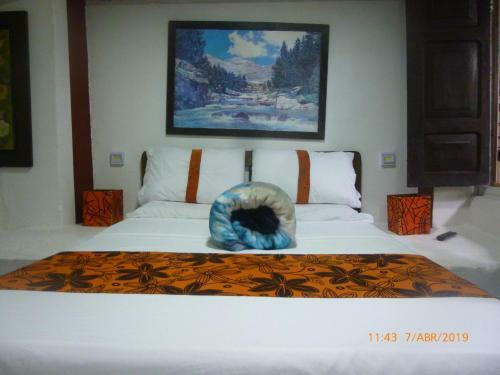 Hostal Artvelez Hostel