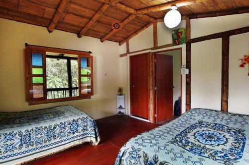 Lodge Claro De Luna