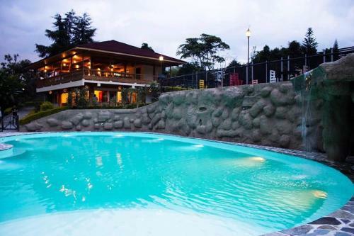 Lodge Ixupark Piscinas Climatizadas