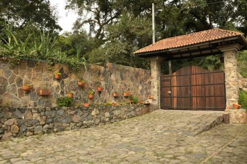 Hotel La Casa Del Arbol