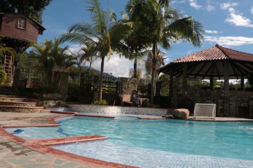 Hotel La Casa Del Arbol