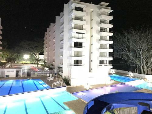 Apartasol En San Jer�nimo Vista A La Piscina