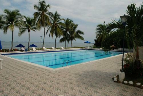 Apartamento Con Playa Privada Y Piscina