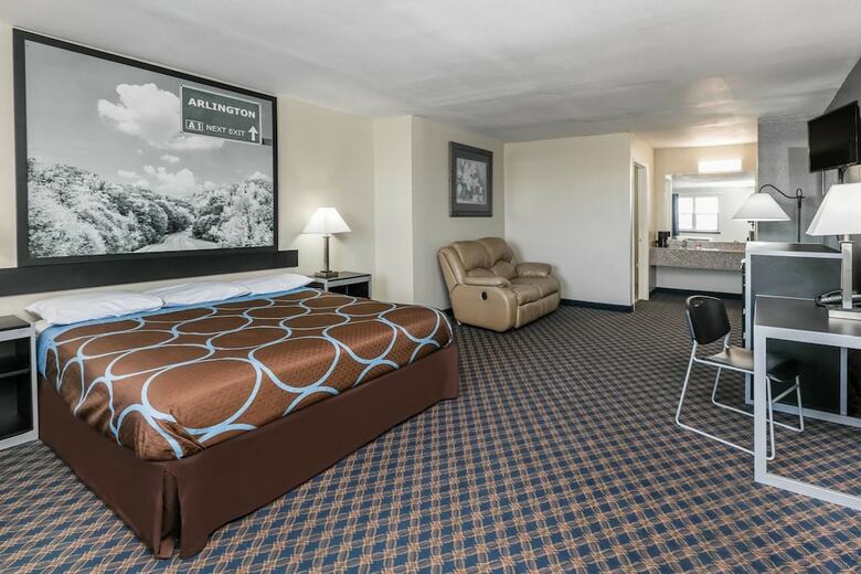 Hotel Super 8 Arlington/sw