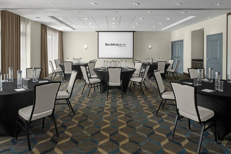 Hotel Residence Inn Burbank Downtown