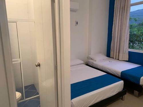 Hotel West Plaza