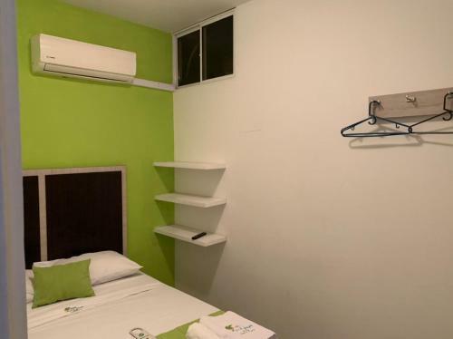 Hotel West Plaza