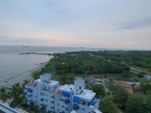 Apartamento Costa Azul Suites 906