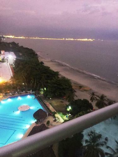 Apartamento Costa Azul Suites 905