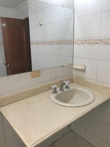 Apartamento Edificio San Carlos Apt 303 - Caribbean Venture