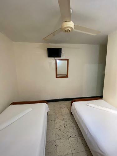 Albergue Hotel Granate