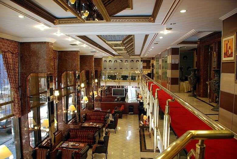 Royal Carine Hotel