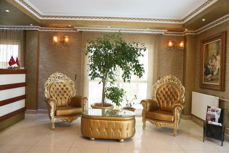 Golden Boutique Hotel