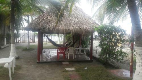 Caba�a Tol� Cove�as Playa