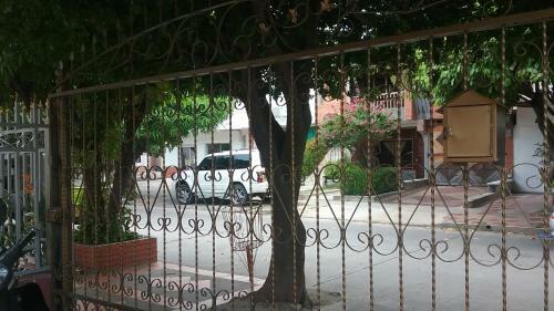 Casa De Familia