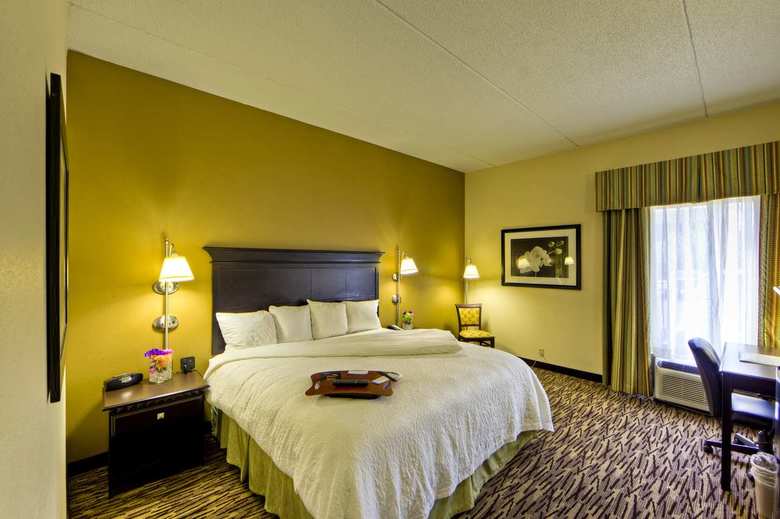 Hotel Hampton Inn & Suites Cleveland-airport