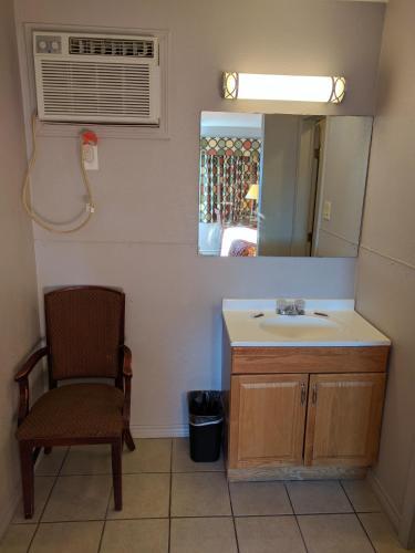 Hotel Budget Inn & Suites