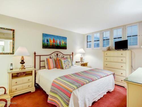 Apartamento Beachfront Condo #125239