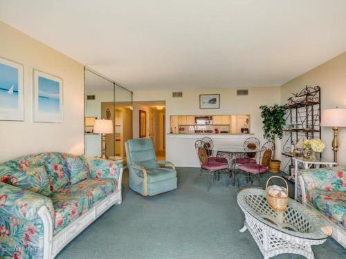 Apartamento Beachfront Condo #125239