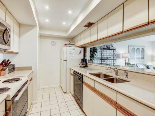 Apartamento Beachfront Condo #125239