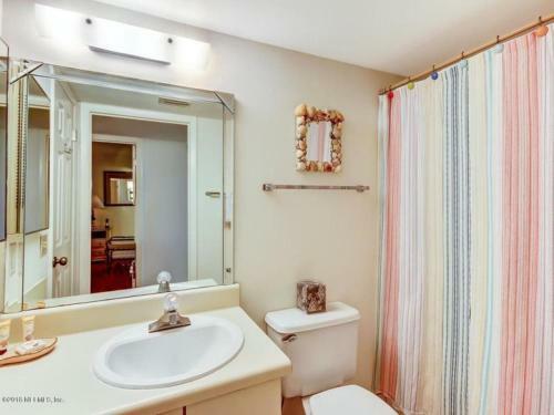 Apartamento Beachfront Condo #125239