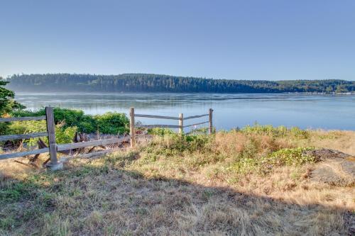 Yokeko Point At Deception Pass
