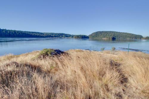 Yokeko Point At Deception Pass