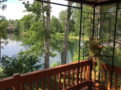 Reflection Lake Bed And Breakfast