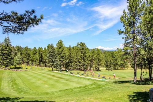 Apartamento Gold Creek Condo 202