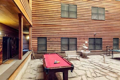 Apartamento Gold Creek Condo 202