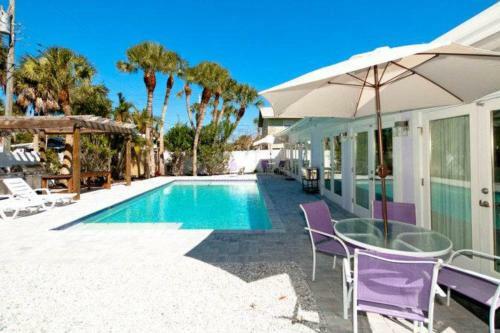 Sugar Plum Hideaway