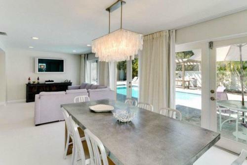 Sugar Plum Hideaway
