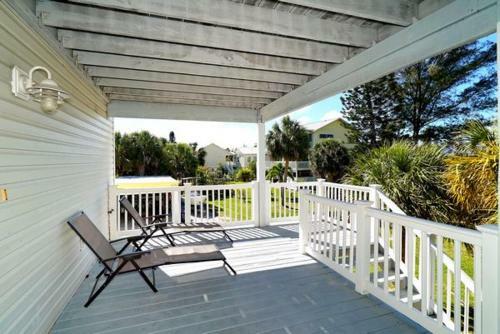 Hibiscus Home