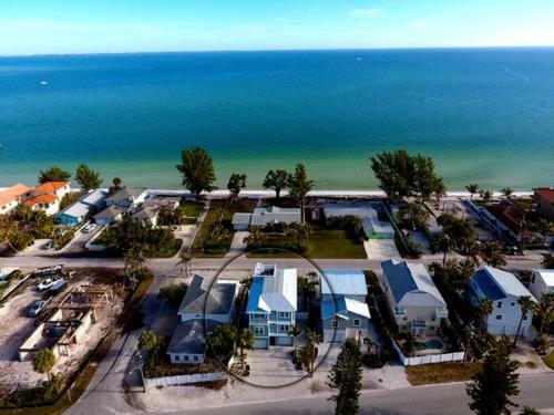 Pier To Pier Paradise Home