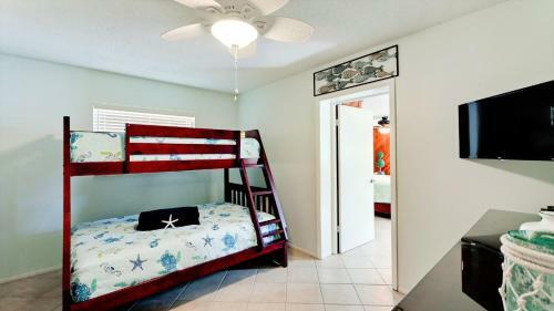 Aquaville B - Three Bedroom Home