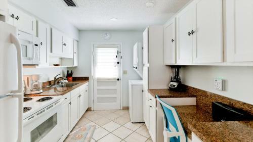 Aquaville B - Three Bedroom Home