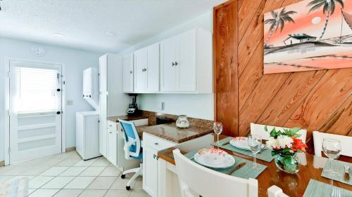 Aquaville B - Three Bedroom Home