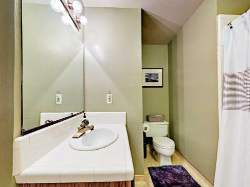151 Farallon Ct Townhouse