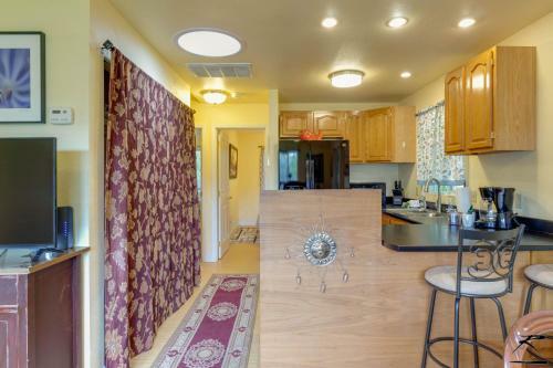 Little Blue House - Cute, Cozy, Minutes From Downtown Arcata