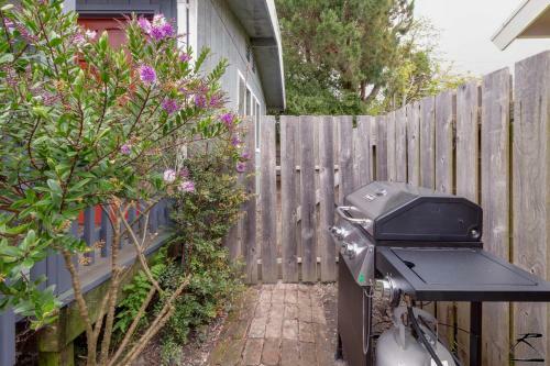 Little Blue House - Cute, Cozy, Minutes From Downtown Arcata