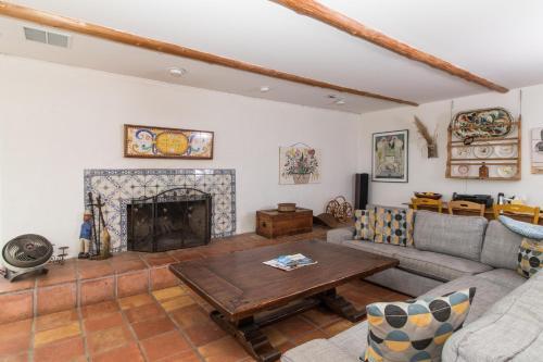 Casa Pacifica