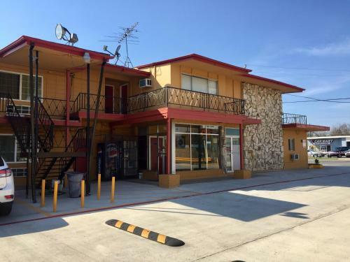 Oasis Motel