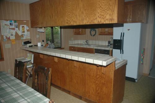 Spencer-4 Bedroom Cabin