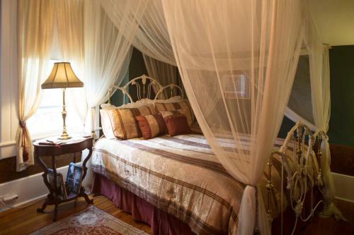 A Bed Of Roses Bed & Breakfast